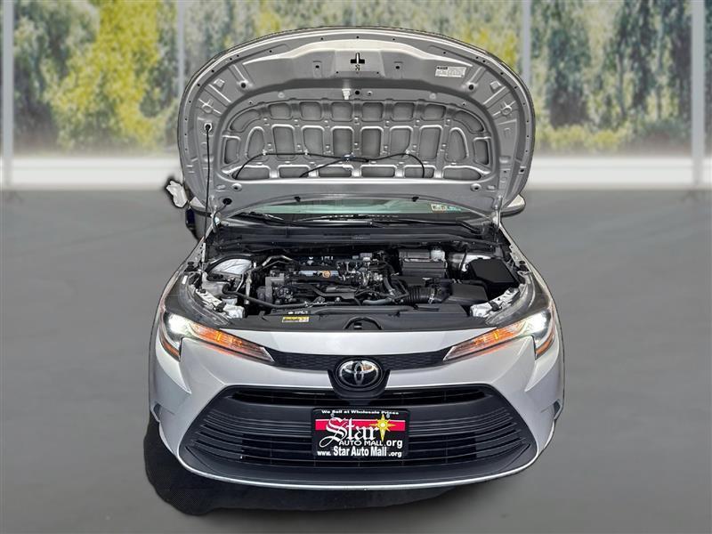 Toyota Corolla LE 2024
