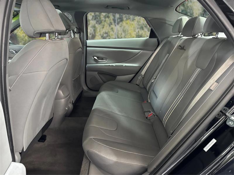 Hyundai Elantra SEL Convenience 2025
