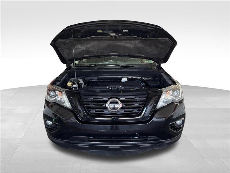 Nissan Pathfinder SL 2WD 2018