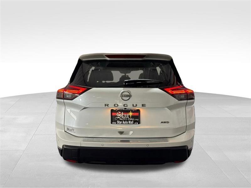 Nissan Rogue photo 6