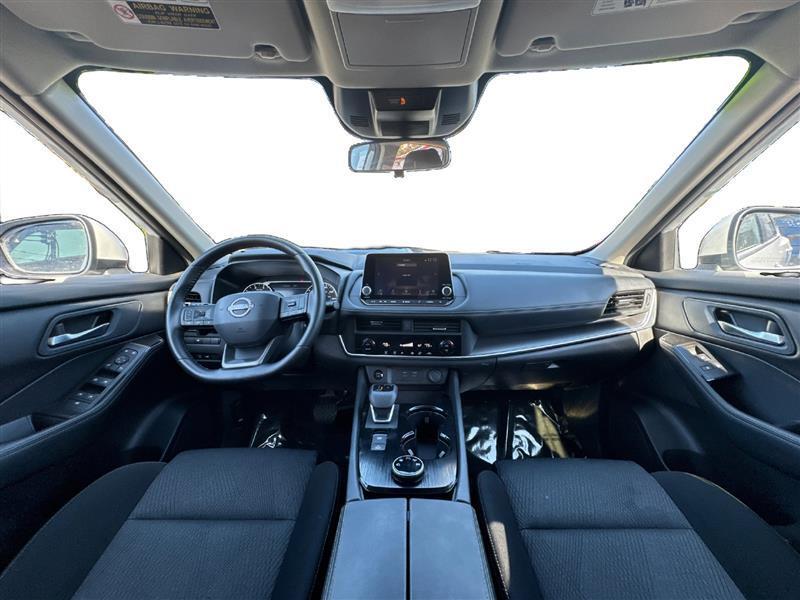 Nissan Rogue photo 14