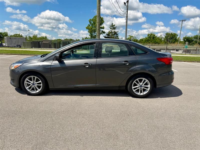 Ford Focus SE Sedan 2018