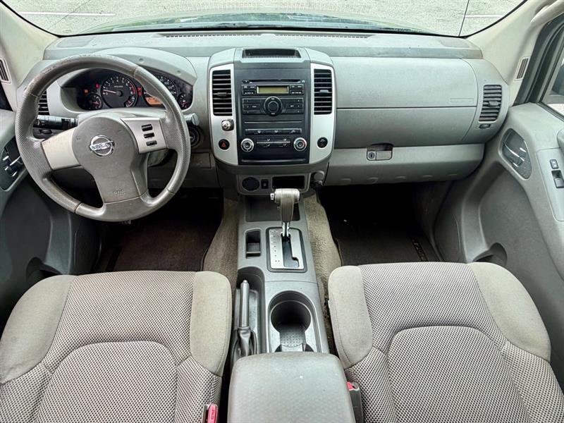 Nissan Frontier SE Crew Cab LWB 2WD 2010