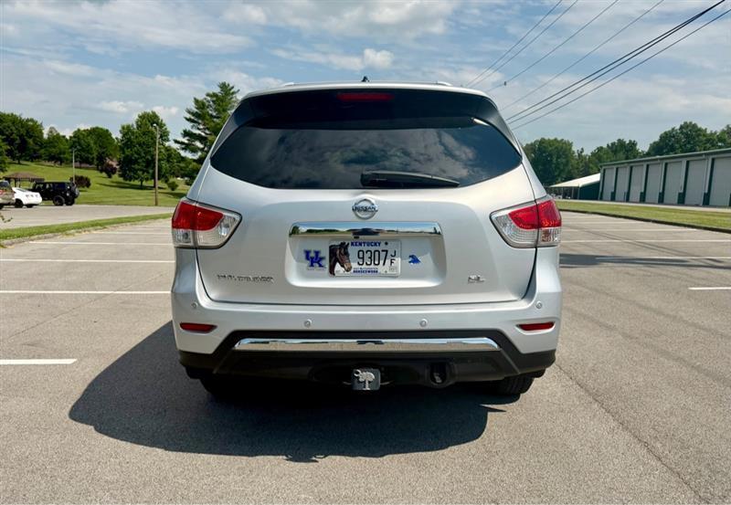 Nissan Pathfinder S 2WD 2013