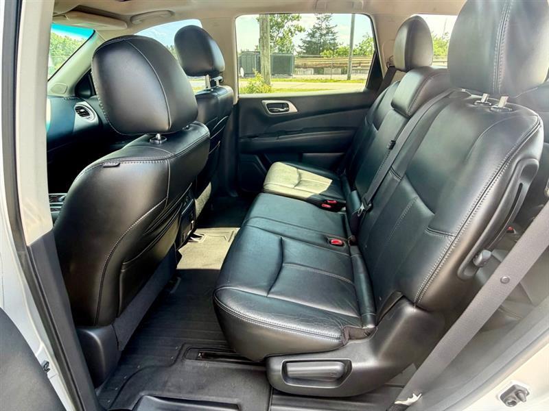 Nissan Pathfinder S 2WD 2013
