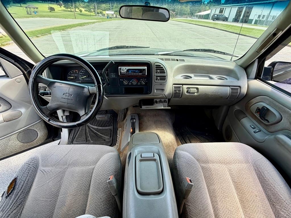 Chevrolet C/K 1500 Ext. Cab 6.5-ft. Bed 4WD 1995