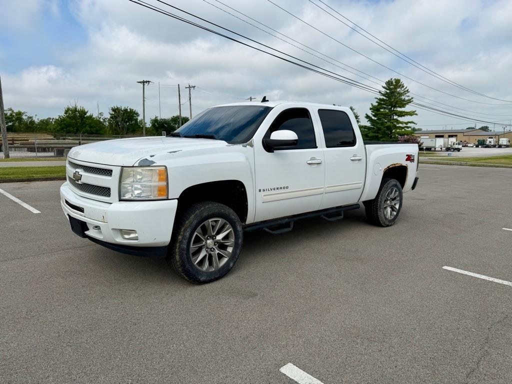 Chevrolet Silverado 1500 LT1 Crew Cab 4WD 2009