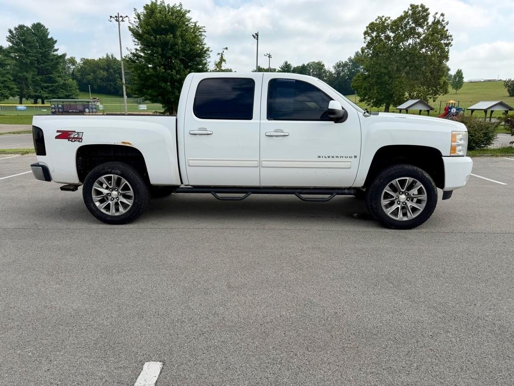 Chevrolet Silverado 1500 LT1 Crew Cab 4WD 2009