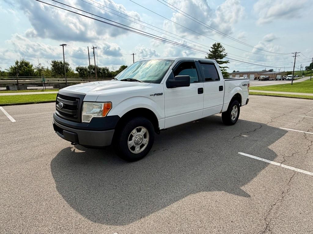 Ford F-150 XL SuperCrew 5.5-ft. Bed 4WD 2014