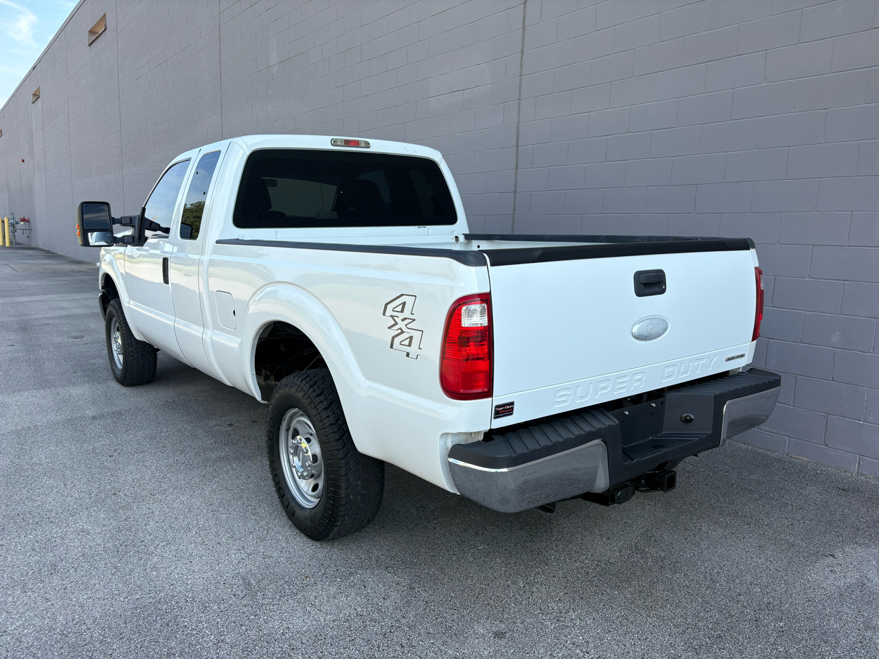 Ford Super Duty F-250 SRW 4WD SuperCab 142" XL 2012 Ford Super Duty F-250 SRW 4WD SuperCab 142" XL 2012