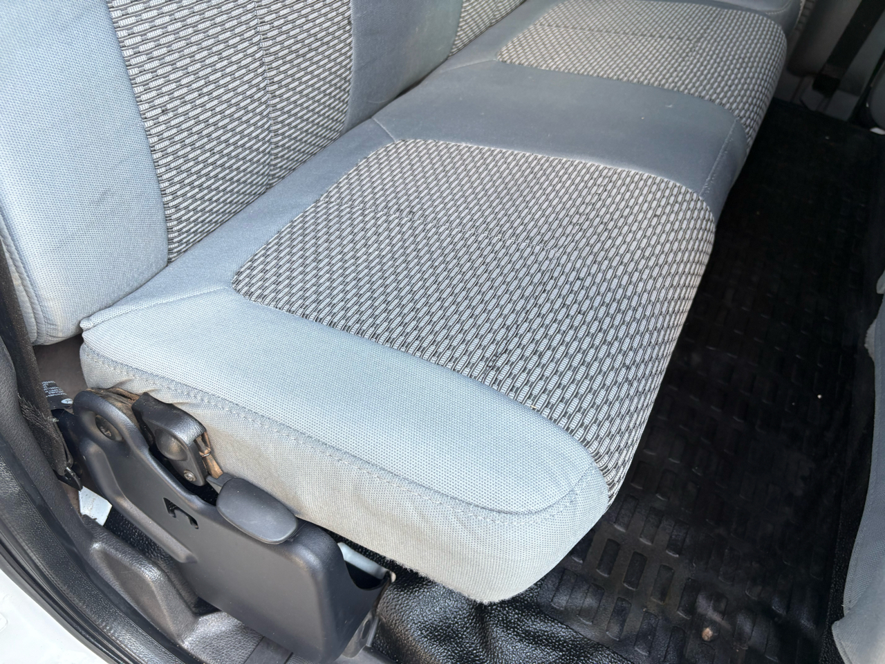 Ford Super Duty F-250 SRW 4WD SuperCab 142" XL 2012 Ford Super Duty F-250 SRW 4WD SuperCab 142" XL 2012