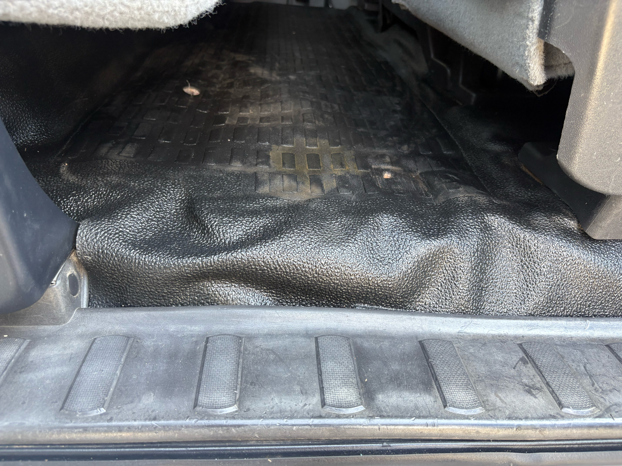 Ford Super Duty F-250 SRW 4WD SuperCab 142" XL 2012 Ford Super Duty F-250 SRW 4WD SuperCab 142" XL 2012