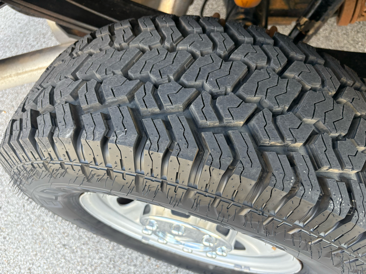 Ford Super Duty F-250 SRW 4WD SuperCab 142" XL 2012 Ford Super Duty F-250 SRW 4WD SuperCab 142" XL 2012