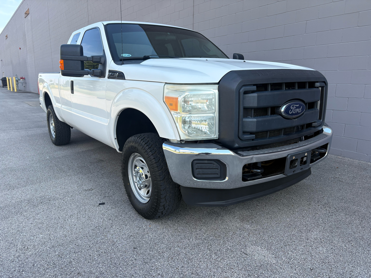 Ford Super Duty F-250 SRW 4WD SuperCab 142" XL 2012 Ford Super Duty F-250 SRW 4WD SuperCab 142" XL 2012