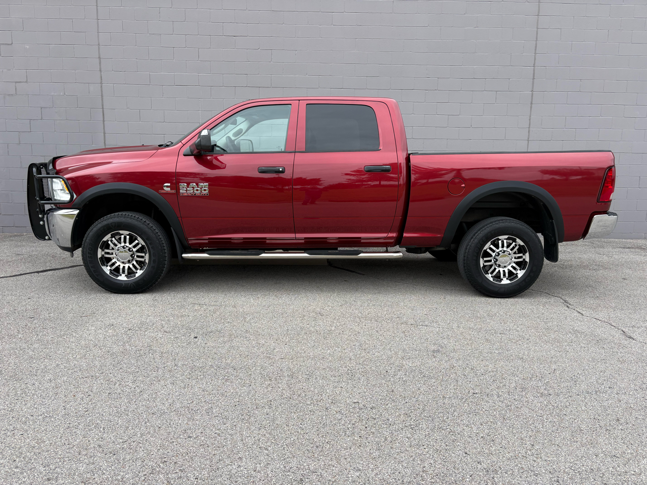 2014 Ram 2500 Tradesman photo 2