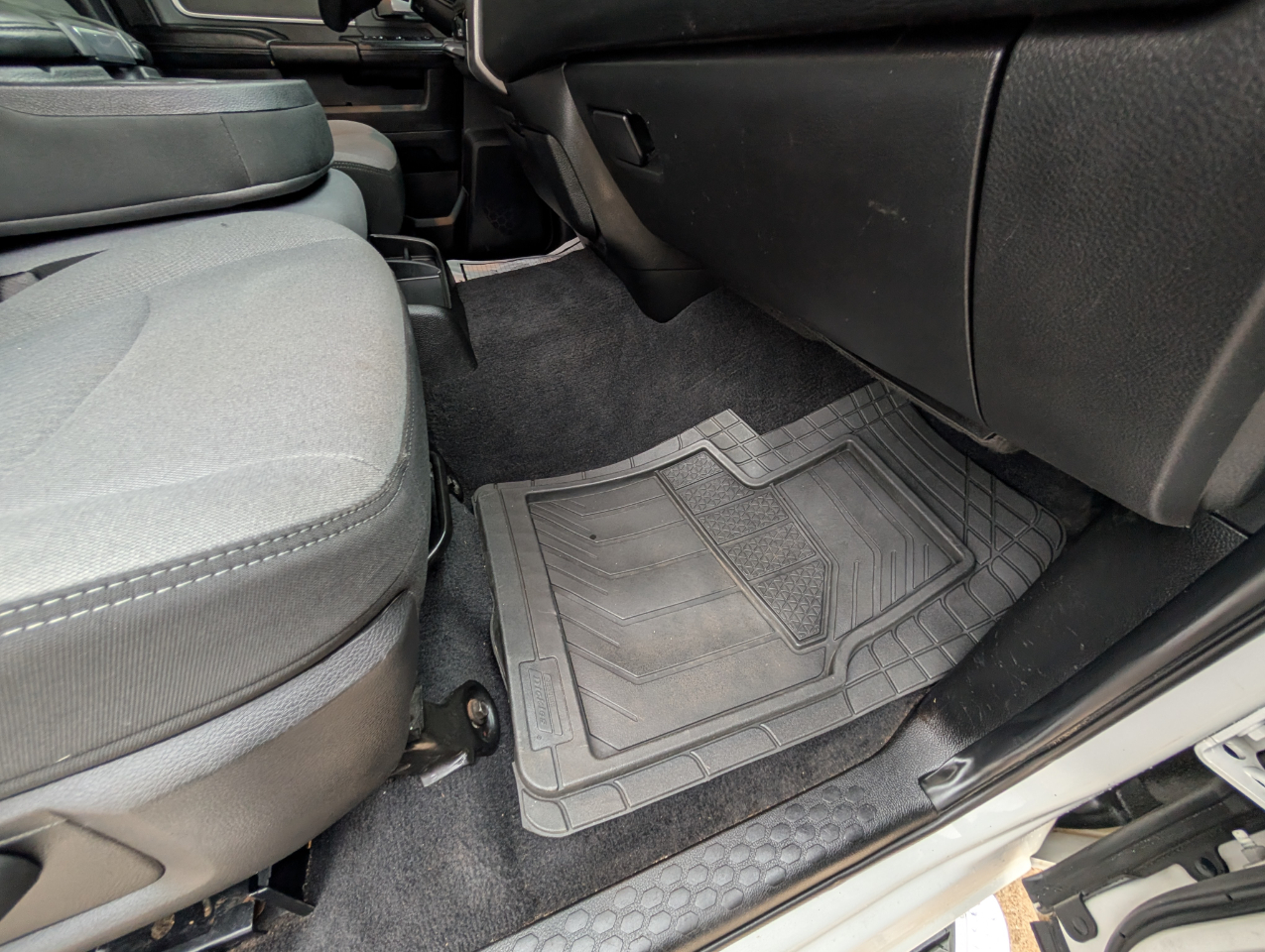 RAM 2500 Big Horn 4x4 Crew Cab 8' Box 2019 RAM 2500 Big Horn 4x4 Crew Cab 8' Box 2019