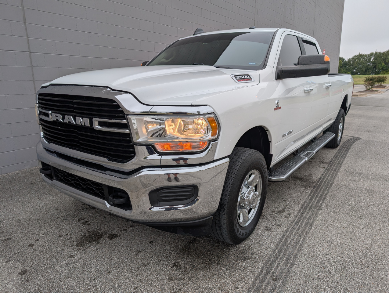 RAM 2500 Big Horn 4x4 Crew Cab 8' Box 2019 RAM 2500 Big Horn 4x4 Crew Cab 8' Box 2019