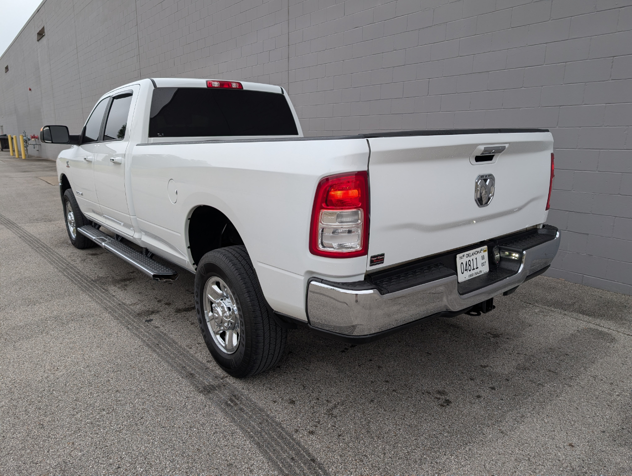 RAM 2500 Big Horn 4x4 Crew Cab 8' Box 2019 RAM 2500 Big Horn 4x4 Crew Cab 8' Box 2019