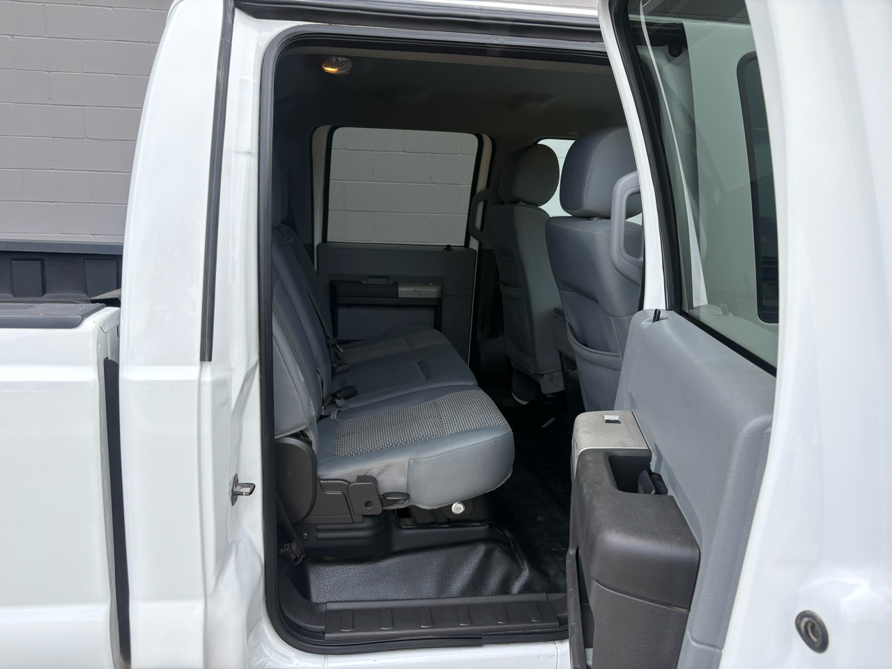 Ford Super Duty F-250 SRW 4WD Crew Cab 156" XLT 2014 Ford Super Duty F-250 SRW 4WD Crew Cab 156" XLT 2014