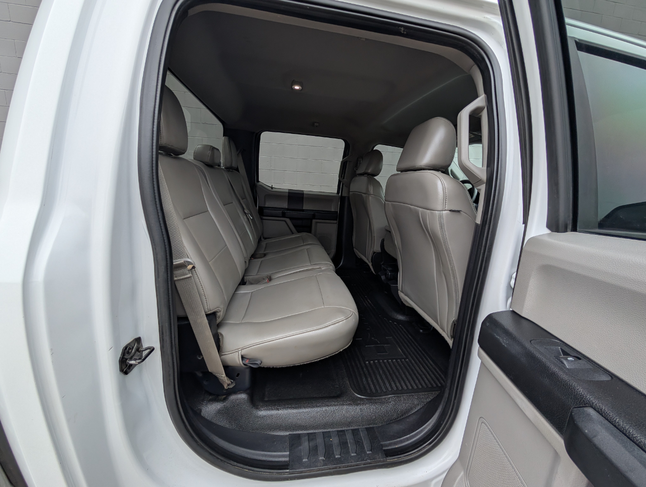 Ford Super Duty F-250 SRW XL 4WD Crew Cab 6.75' Box 2019 Ford Super Duty F-250 SRW XL 4WD Crew Cab 6.75' Box 2019