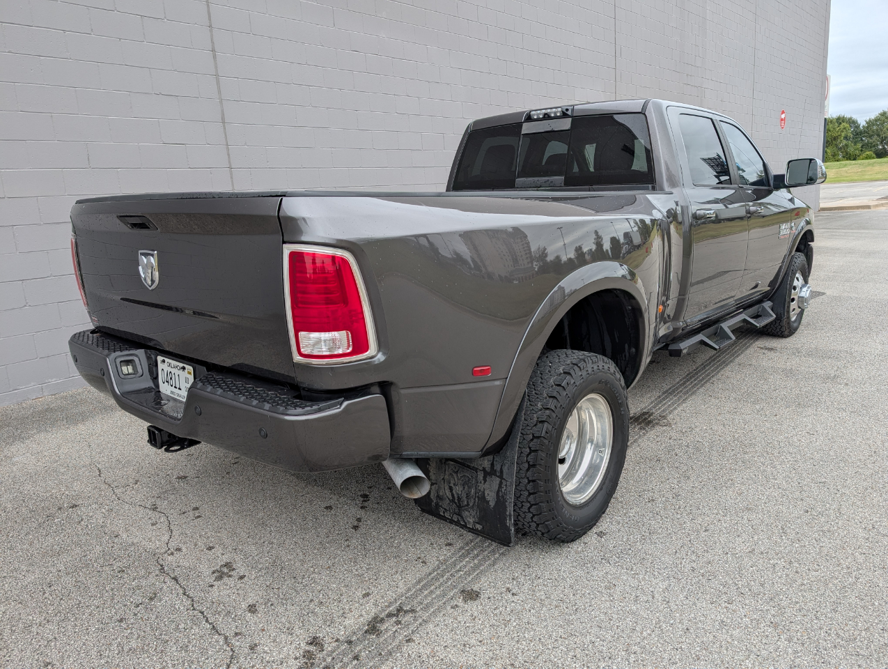 RAM 3500 4WD Crew Cab 169" Laramie 2014 RAM 3500 4WD Crew Cab 169" Laramie 2014