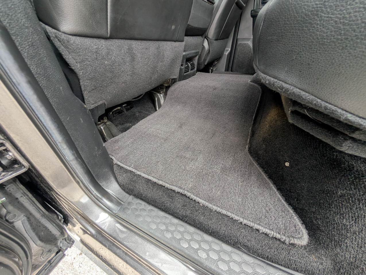 RAM 3500 4WD Crew Cab 169" Laramie 2014 RAM 3500 4WD Crew Cab 169" Laramie 2014