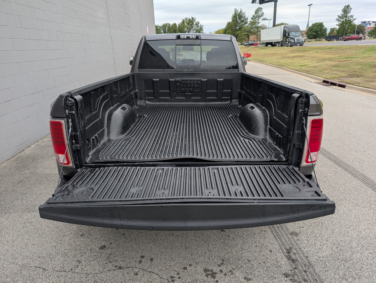 RAM 3500 4WD Crew Cab 169" Laramie 2014 RAM 3500 4WD Crew Cab 169" Laramie 2014