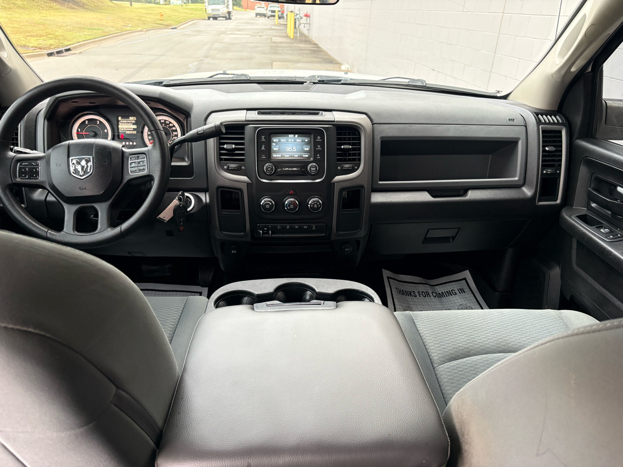 RAM 2500 Tradesman 4x4 Crew Cab 6'4" Box 2018 RAM 2500 Tradesman 4x4 Crew Cab 6'4" Box 2018
