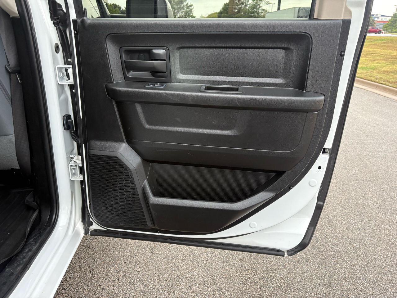 RAM 2500 Tradesman 4x4 Crew Cab 6'4" Box 2018 RAM 2500 Tradesman 4x4 Crew Cab 6'4" Box 2018