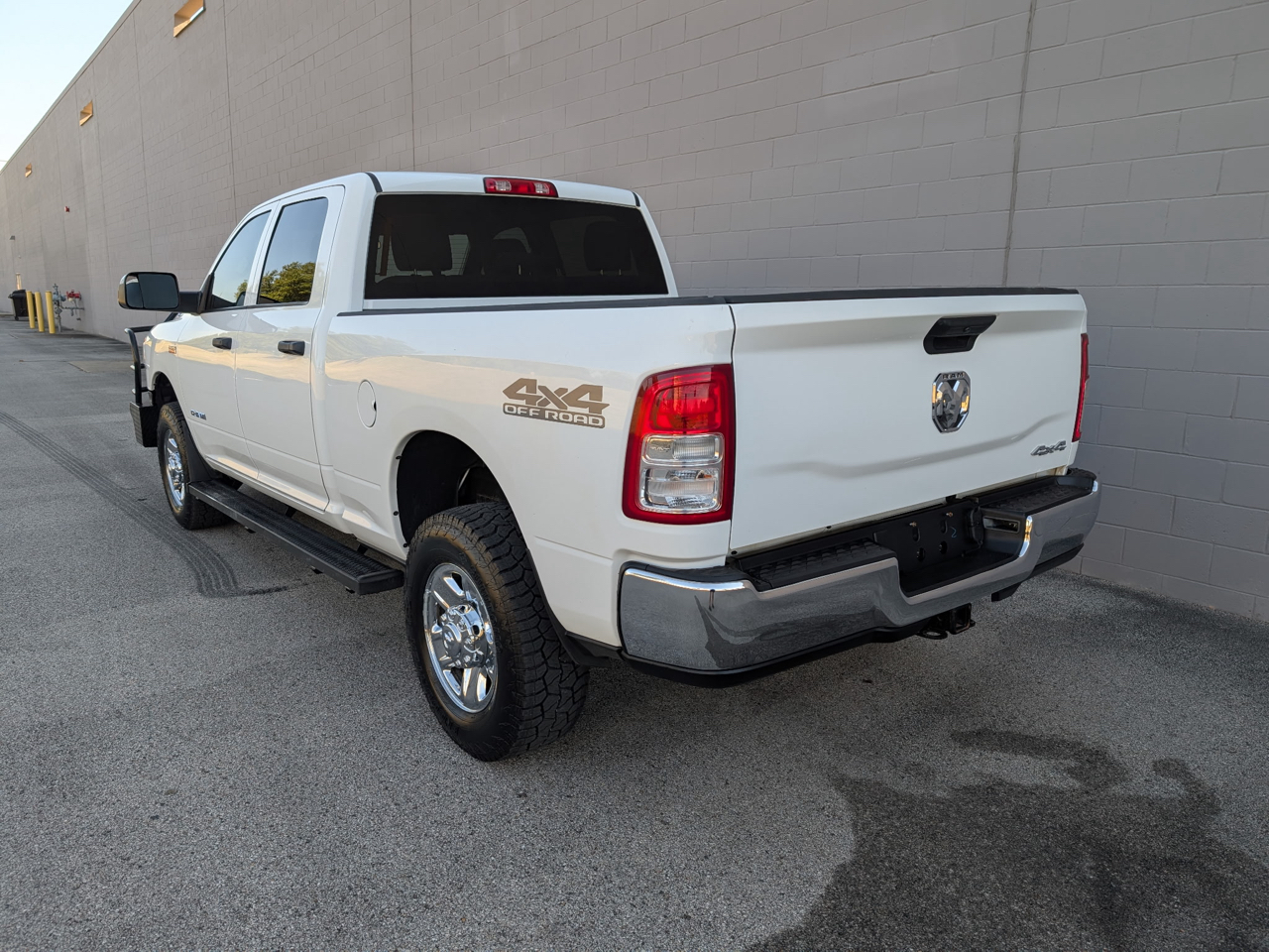 2022 Ram 2500 Tradesman photo 3