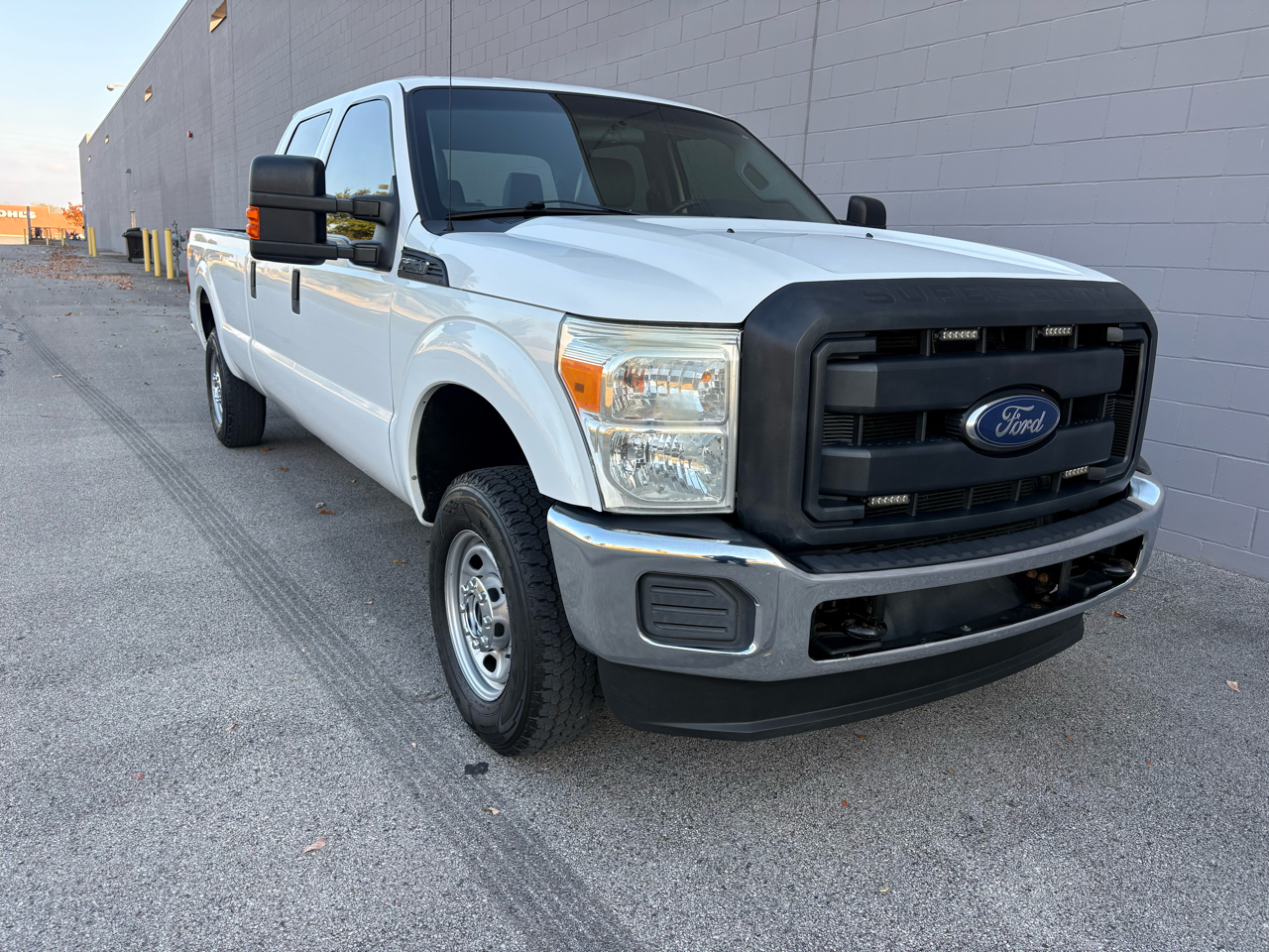 2015 Ford Super Duty F-250 SRW XL Crew Cab Long Bed 4WD