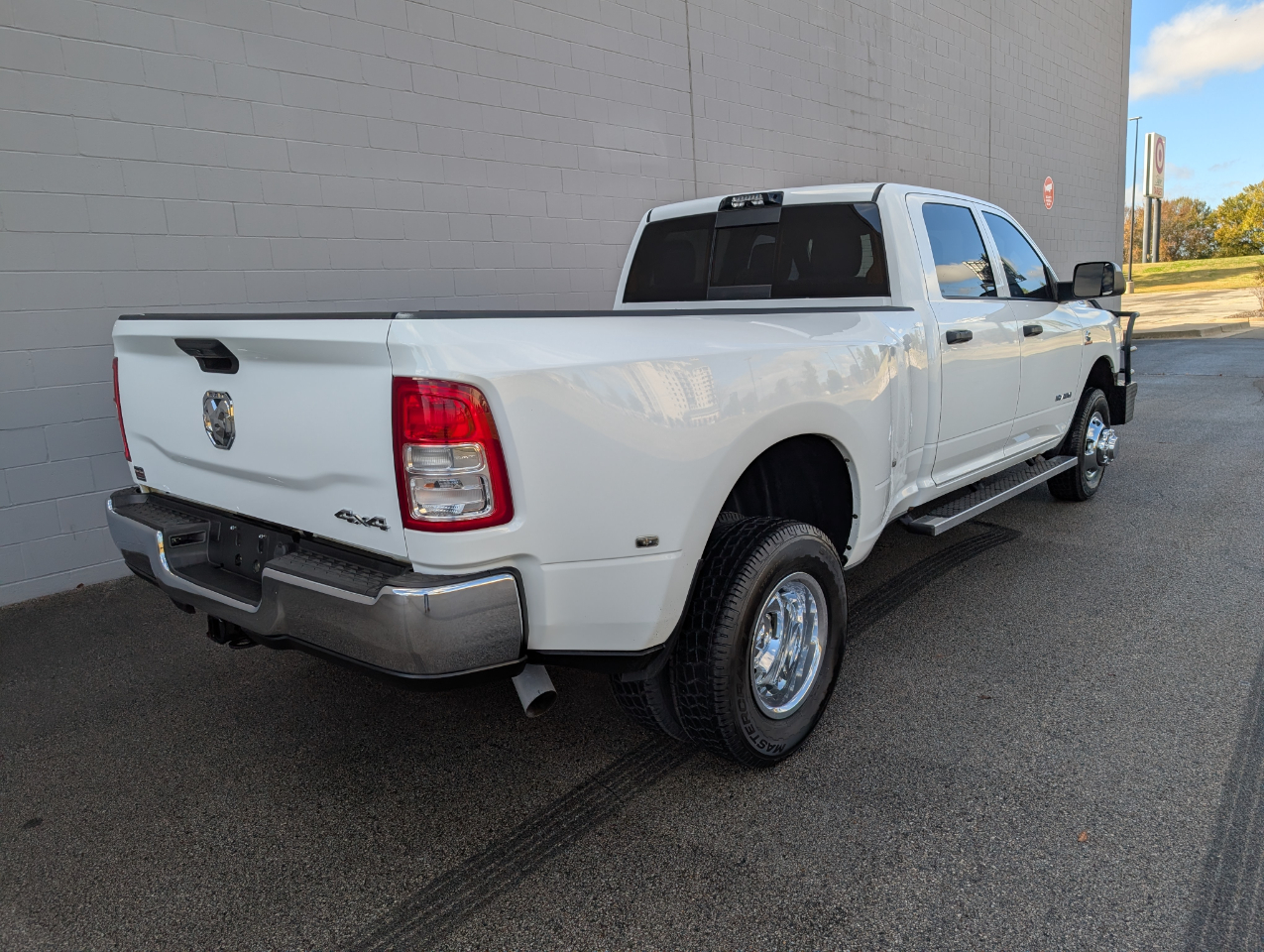 2021 Ram 3500 Tradesman photo 2