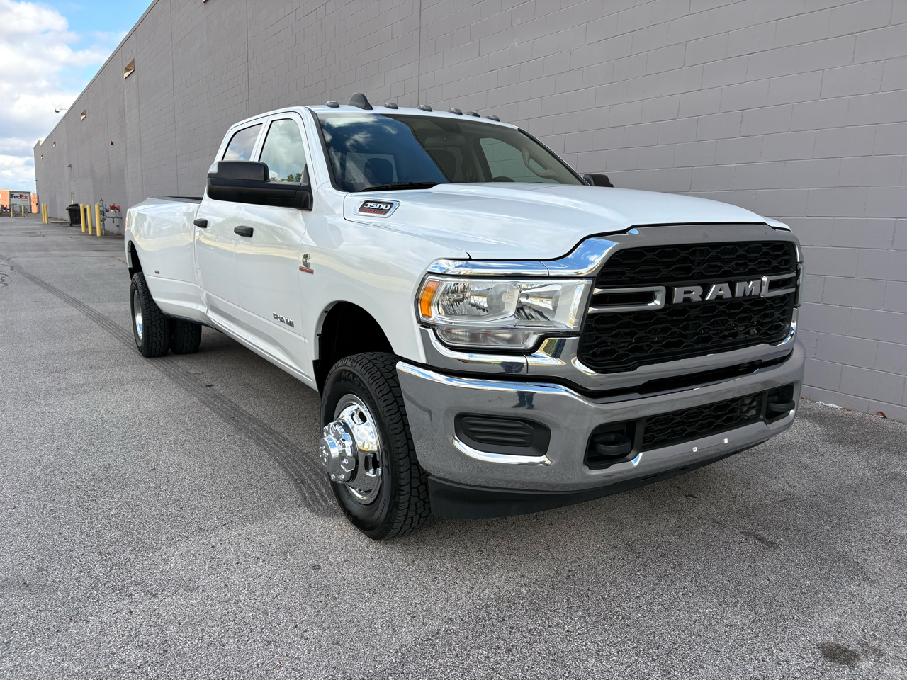 2020 RAM 3500 Tradesman 4x4 Crew Cab 8' Box