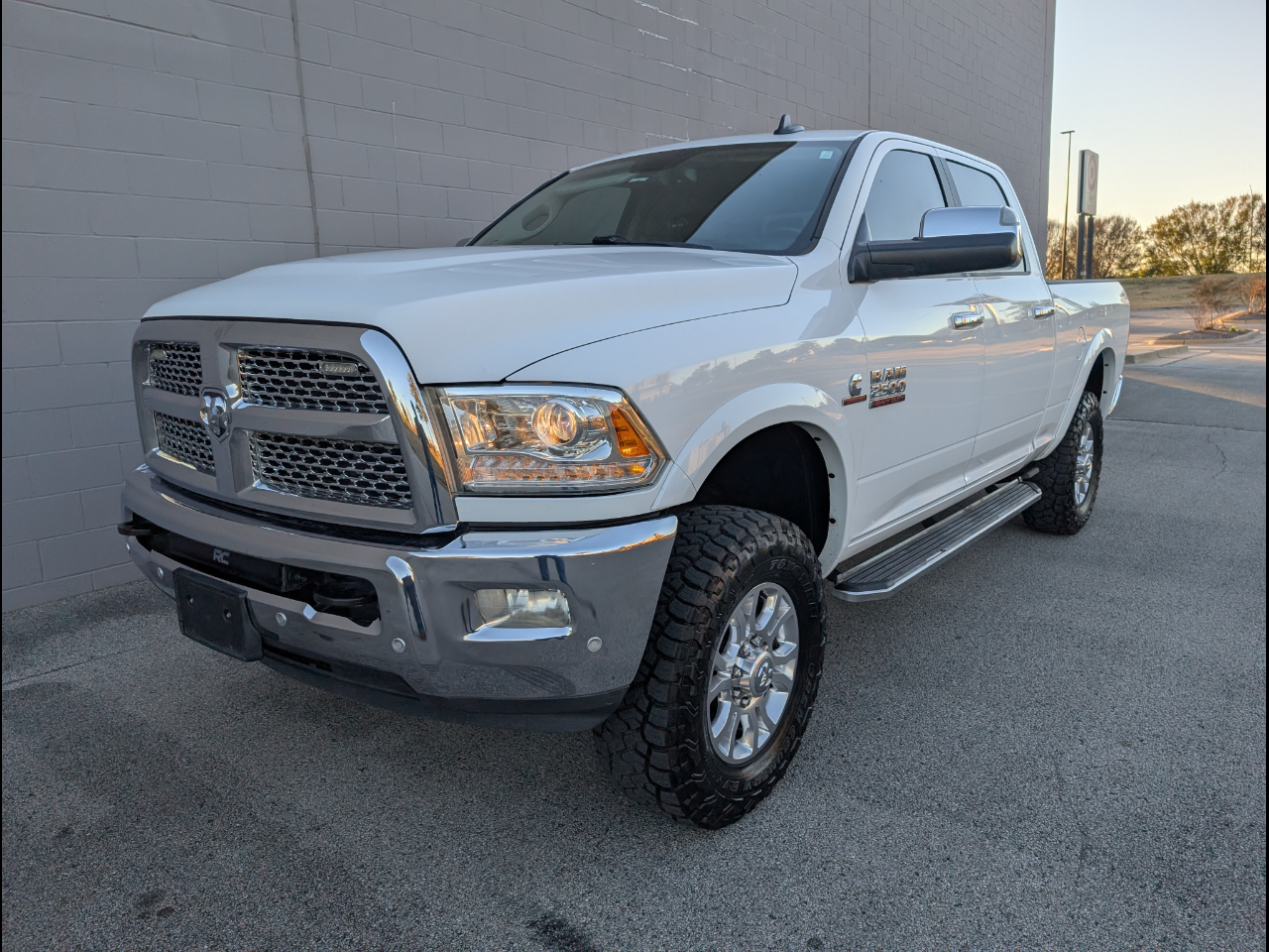 2018 RAM 2500 Laramie 4x4 Crew Cab 6'4" Box