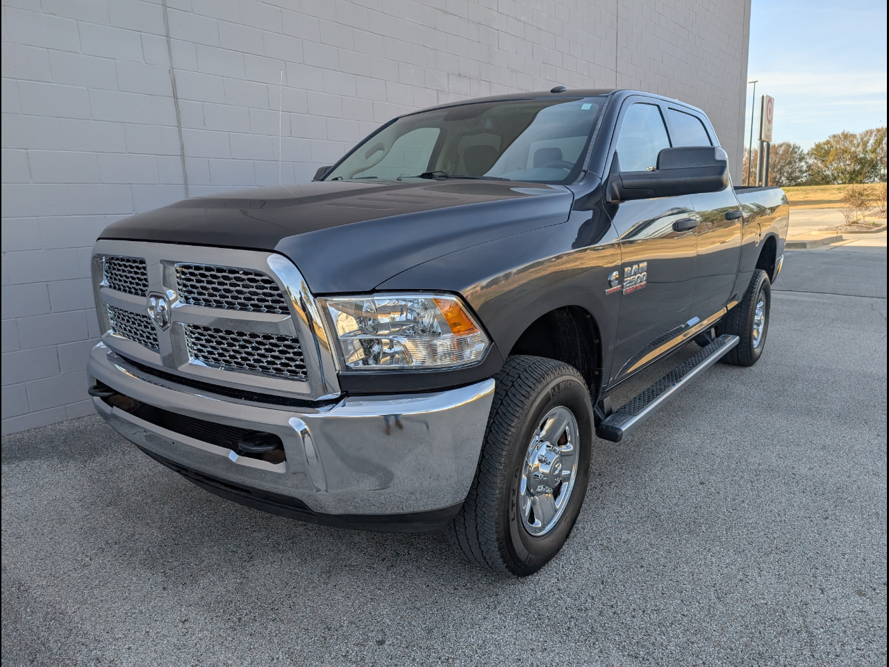 2016 RAM 2500 4WD Crew Cab 149" Tradesman