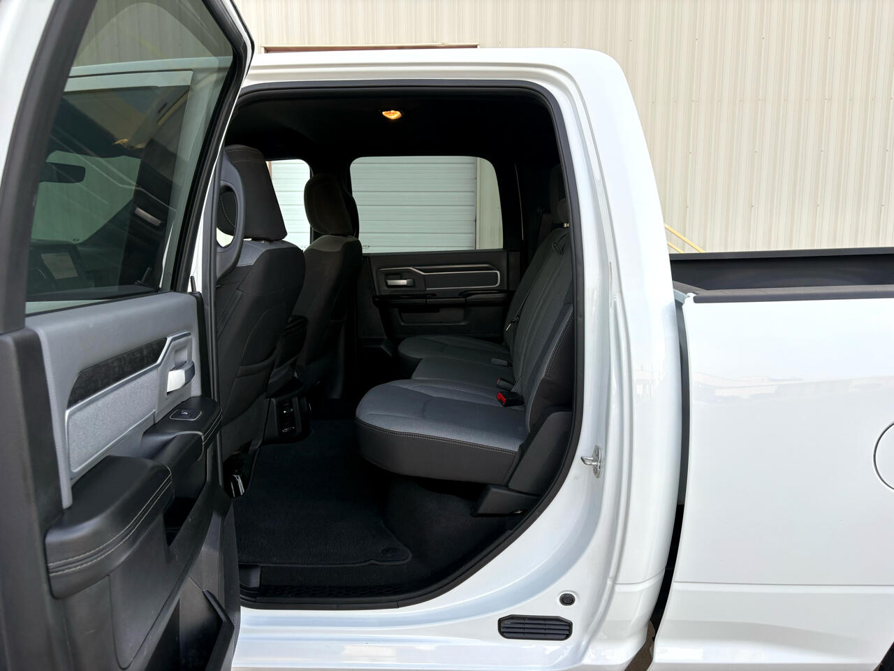 RAM 2500 Lone Star 4x4 Crew Cab 6'4" Box 2023