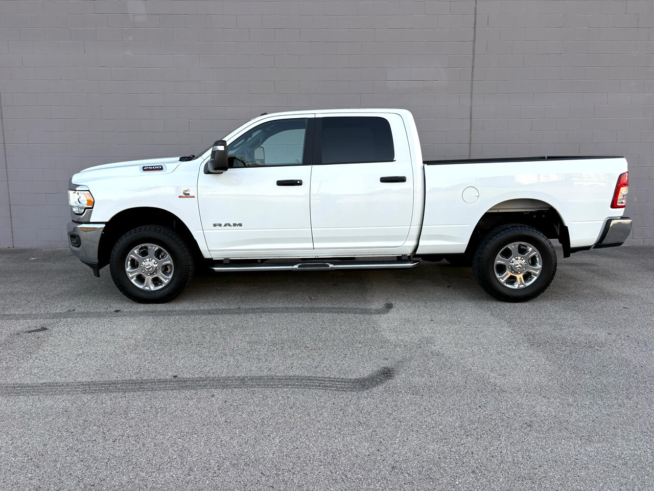 RAM 2500 Lone Star 4x4 Crew Cab 6'4" Box 2023