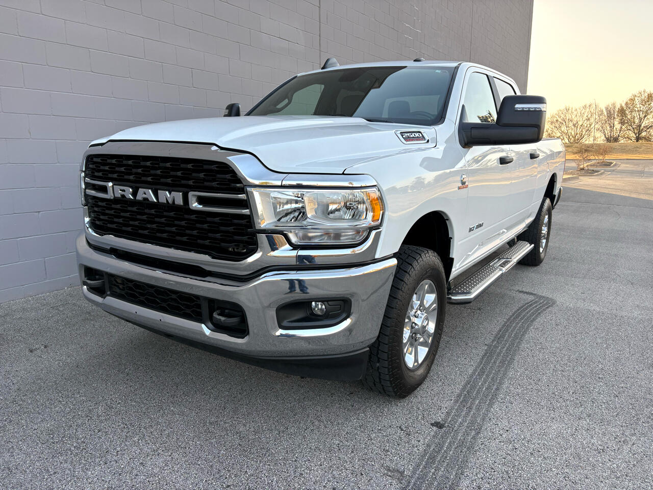 RAM 2500 Lone Star 4x4 Crew Cab 6'4" Box 2023