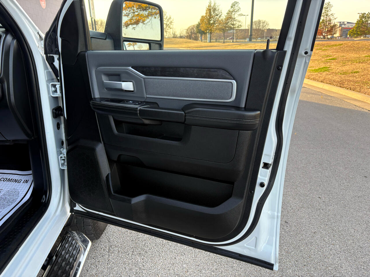 RAM 2500 Lone Star 4x4 Crew Cab 6'4" Box 2023