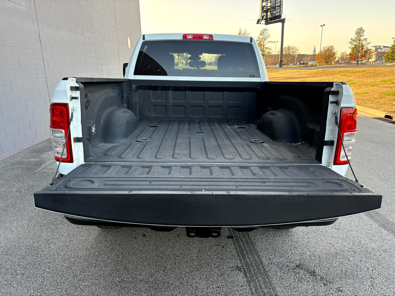 RAM 2500 Lone Star 4x4 Crew Cab 6'4" Box 2023