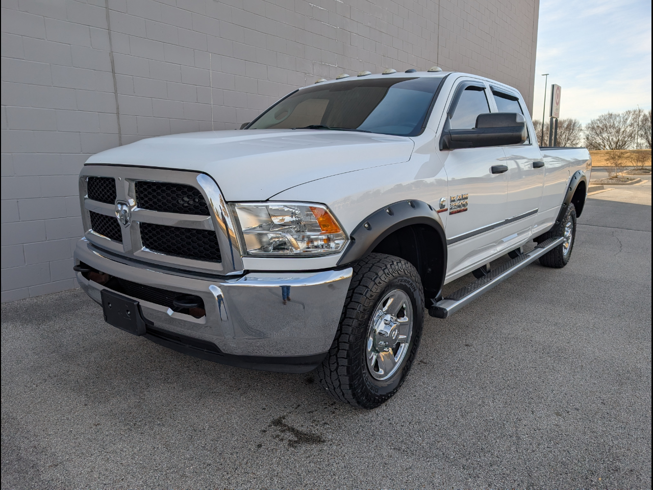 2018 RAM 2500 Tradesman 4x4 Crew Cab 8' Box