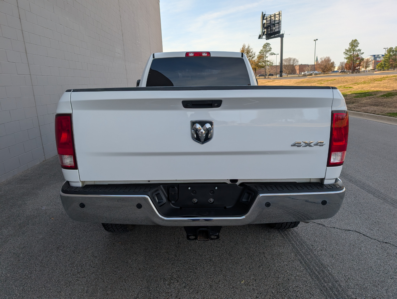 RAM 2500 Tradesman 4x4 Crew Cab 8' Box 2018