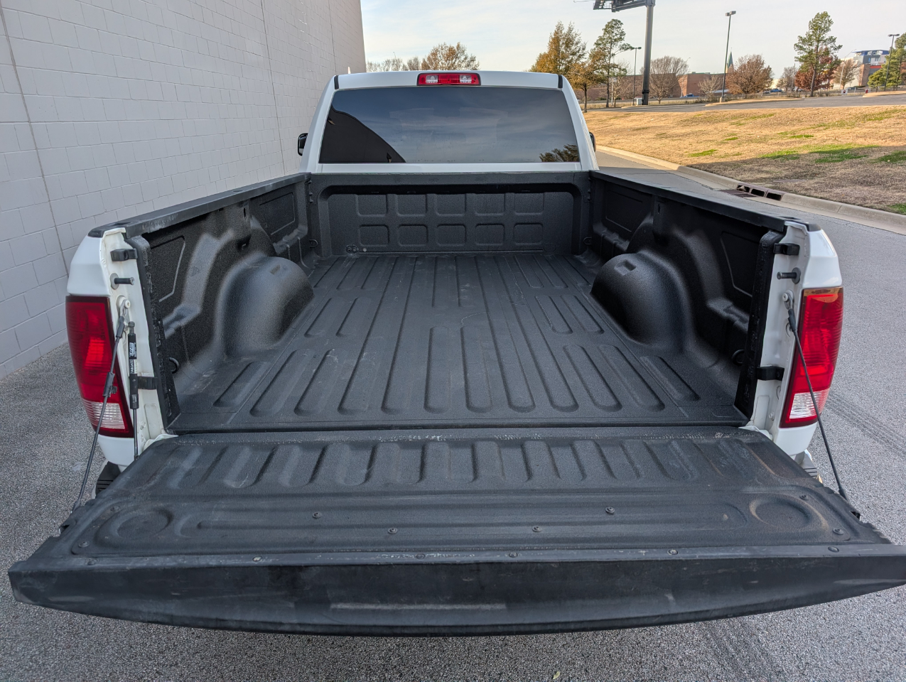 RAM 2500 Tradesman 4x4 Crew Cab 8' Box 2018