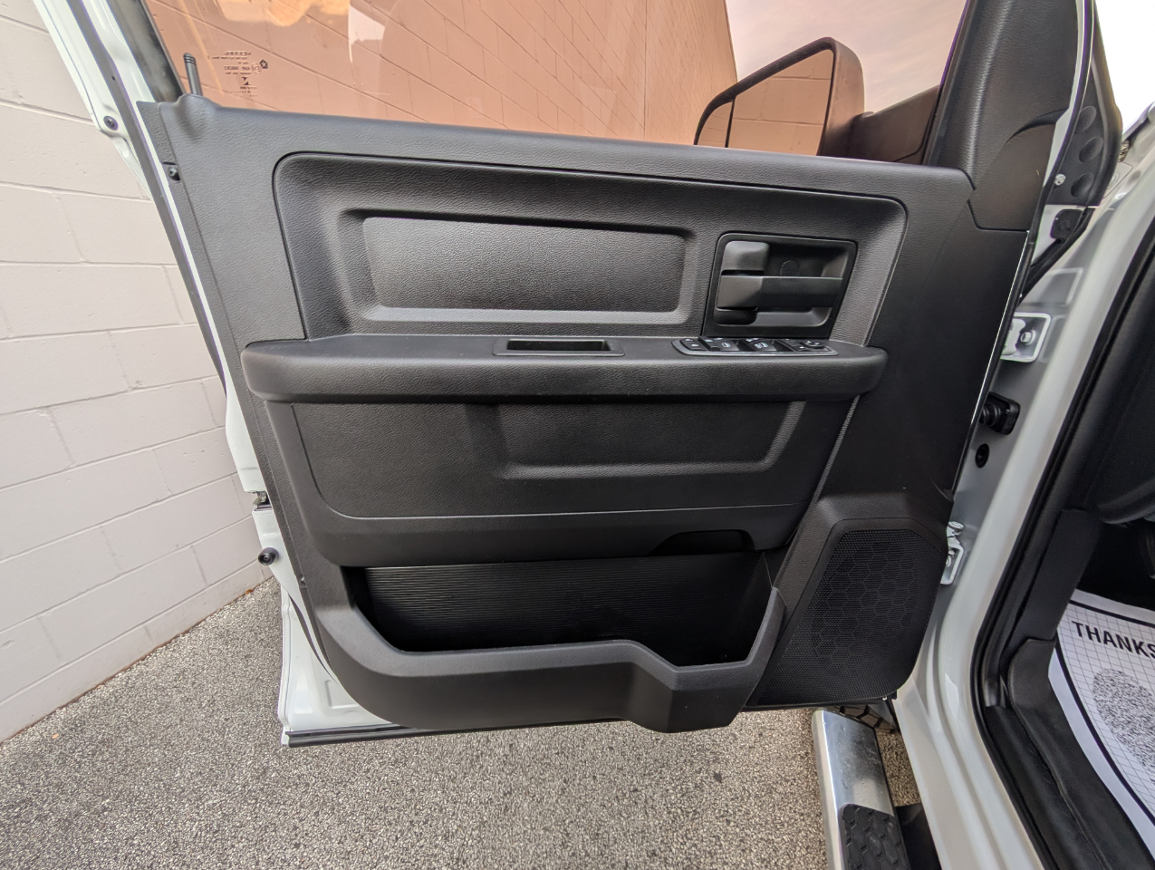 RAM 2500 Tradesman 4x4 Crew Cab 8' Box 2018