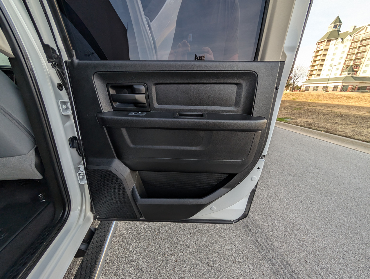 RAM 2500 Tradesman 4x4 Crew Cab 8' Box 2018