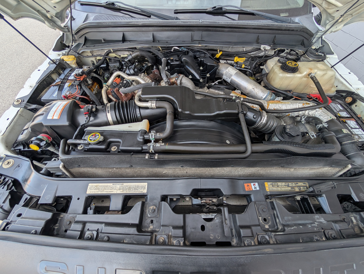 Ford Super Duty F-350 DRW 2WD Reg Cab 165" WB 84" CA XLT 2016