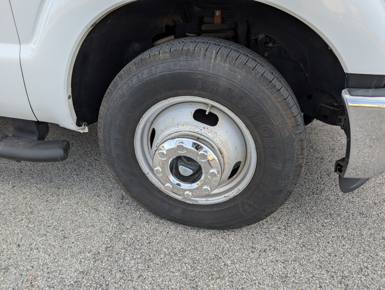 Ford Super Duty F-350 DRW 2WD Reg Cab 165" WB 84" CA XLT 2016