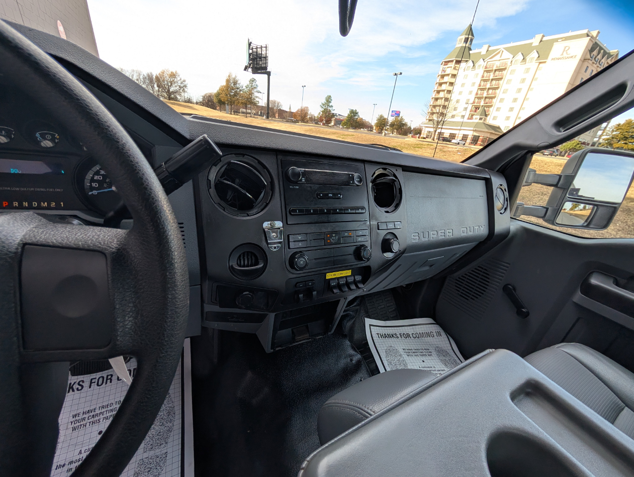 Ford Super Duty F-350 DRW 2WD Reg Cab 165" WB 84" CA XLT 2016