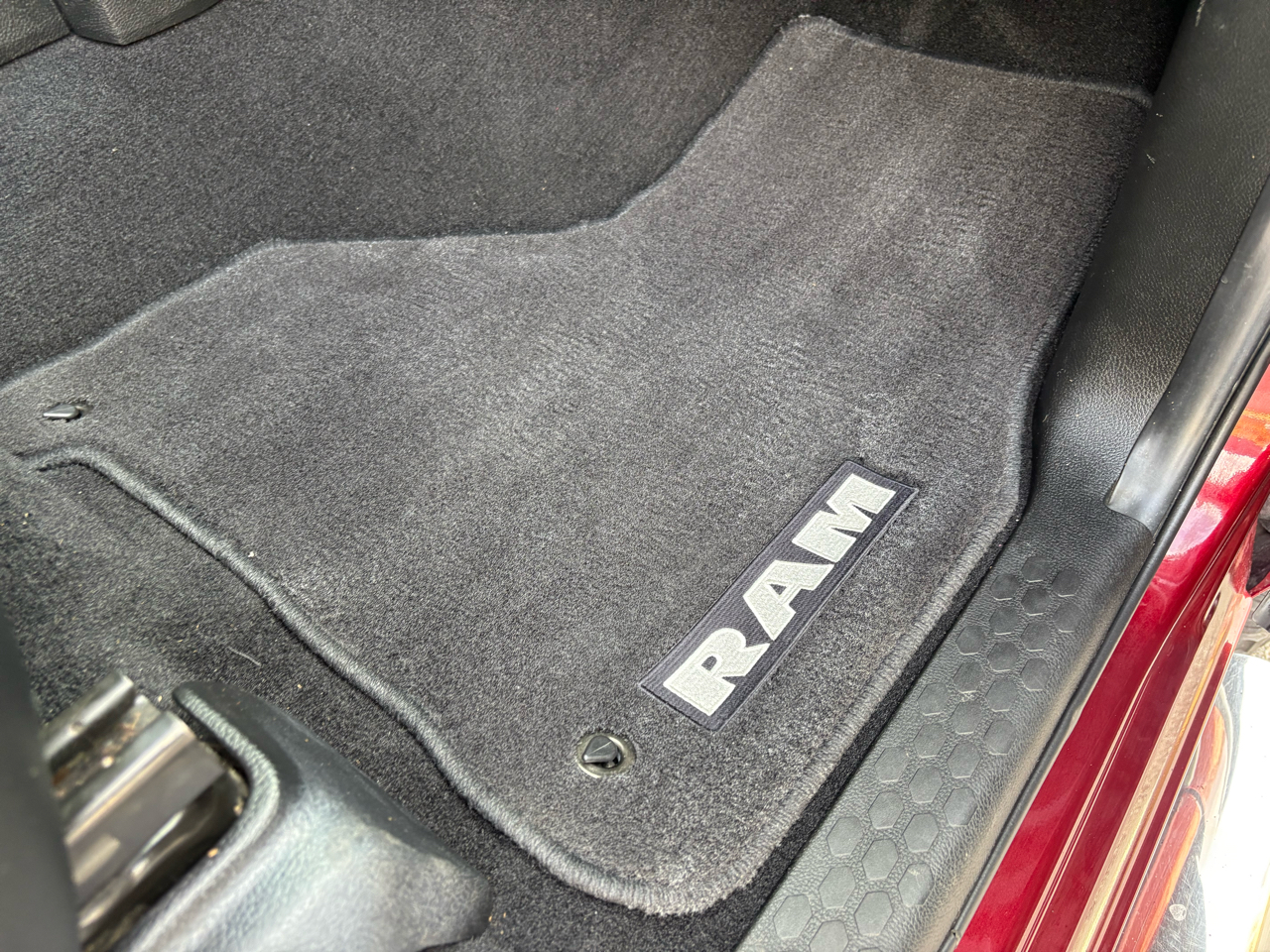 RAM 2500 Big Horn 4x4 Crew Cab 6'4" Box 2018