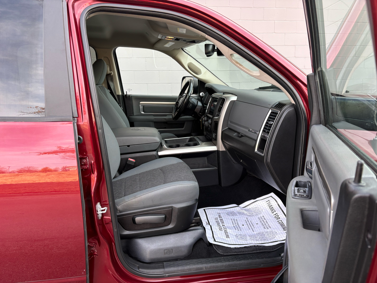 RAM 2500 Big Horn 4x4 Crew Cab 6'4" Box 2018